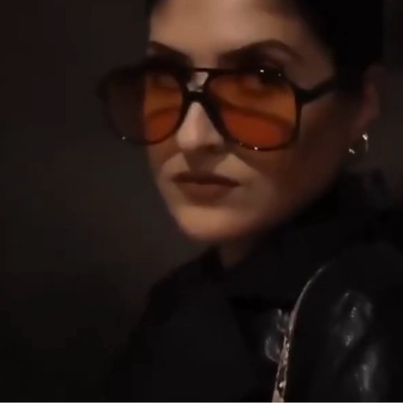 Stylish Orange-Tinted Sunglasses - Picture 1 of 2
